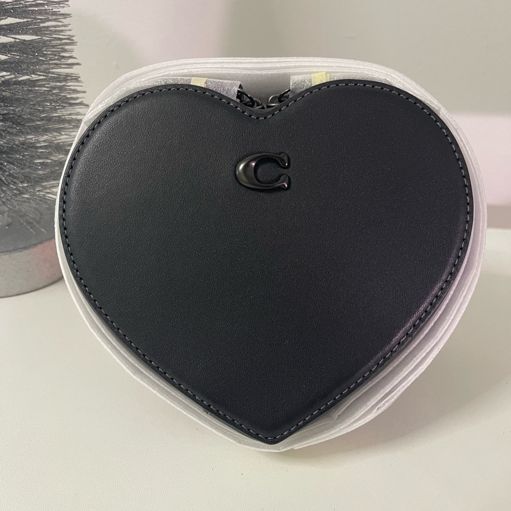 Coach Heart Bag 14